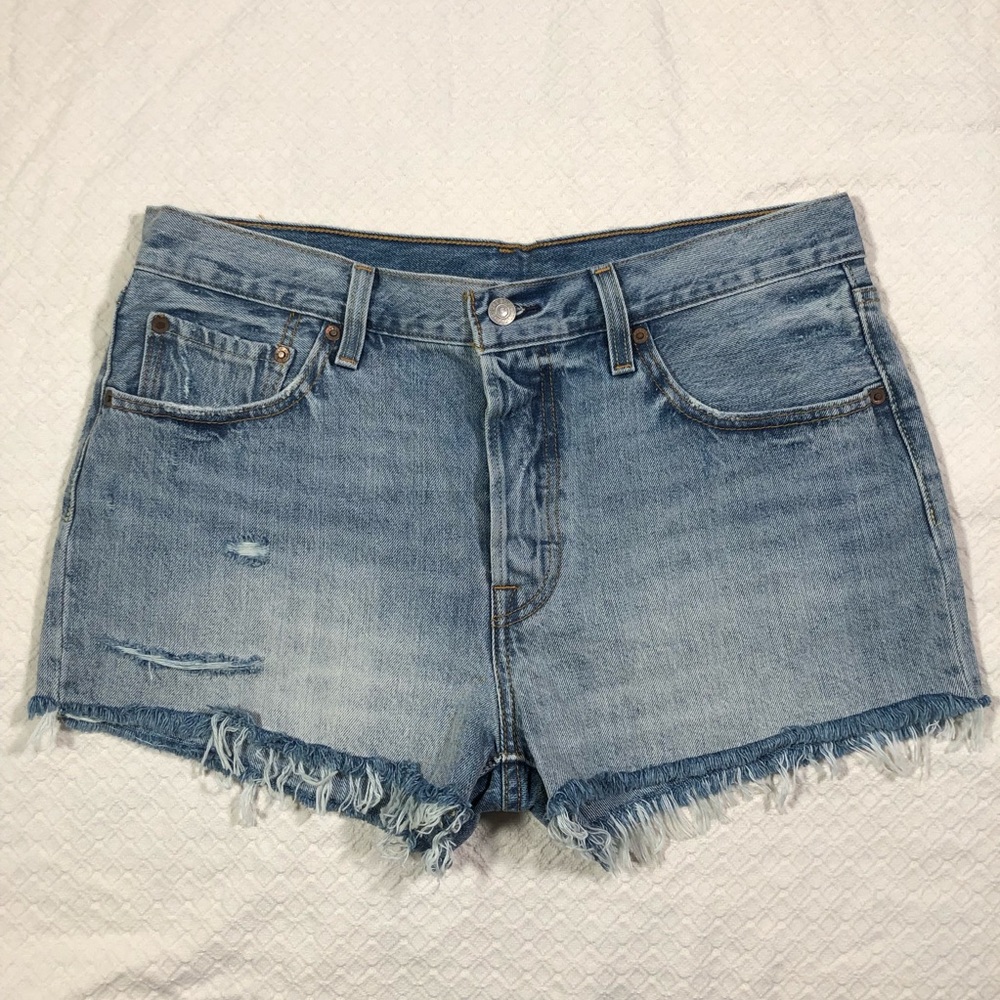 Levi’s 501 distressed high waist button fly shorts